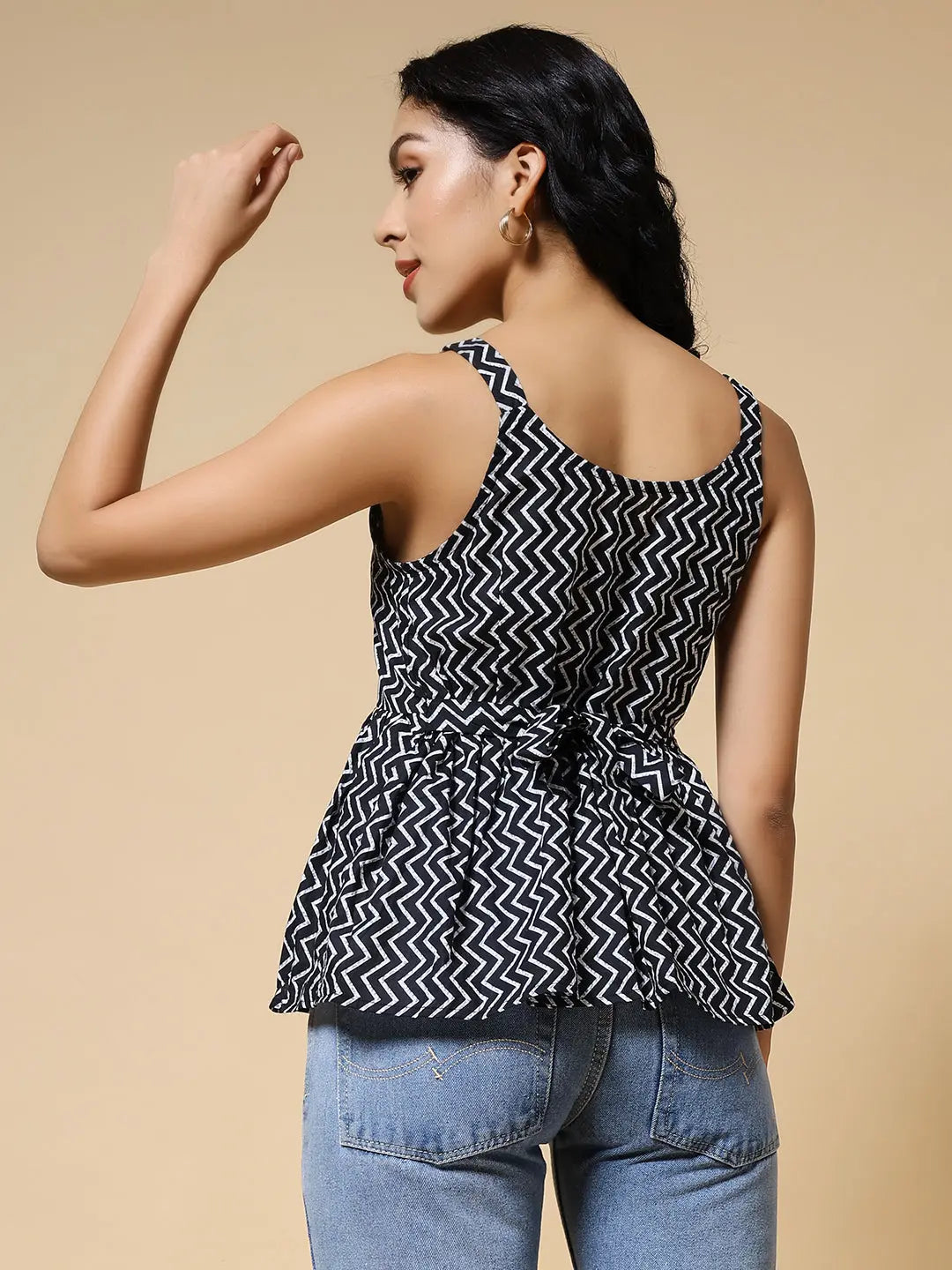 Istyle Can Black Zig-Zags Jaipuri Cotton Printed Scoop Neck Strappy Sleeveless Top for Women Secondary image