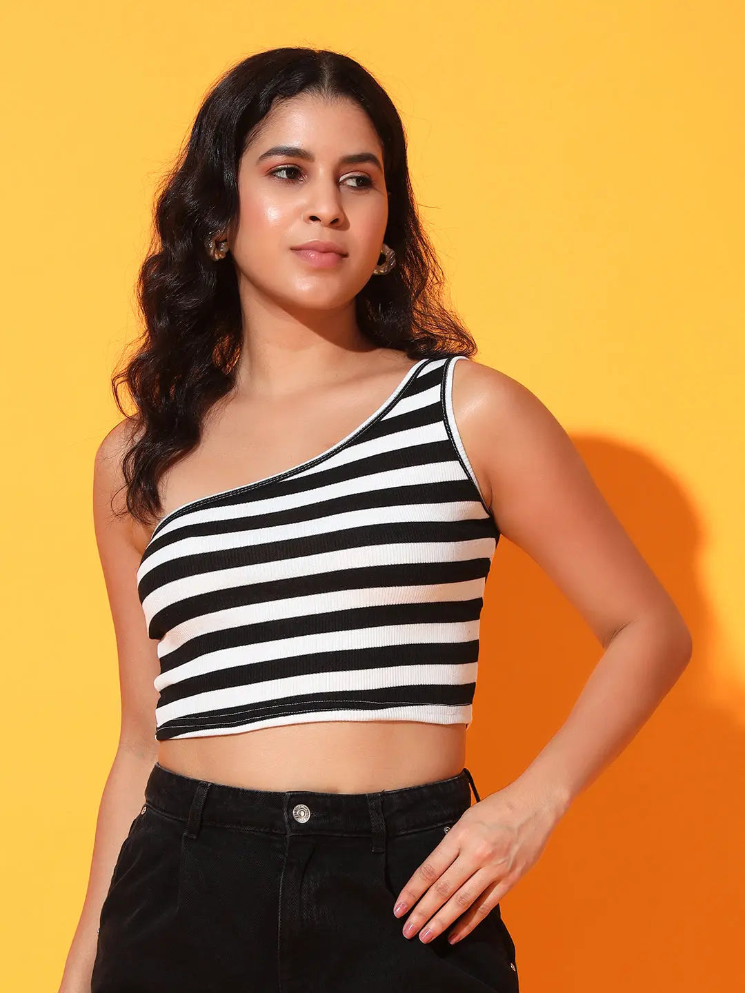 Black Striped Ribbed Sleeveless Single Shoulder Stretchable Slim Fit Crop Tank Top Main image