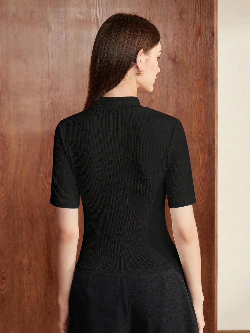 Black Women’s Slim Fit Solid Rib Knit Stretchable Top Istyle Can