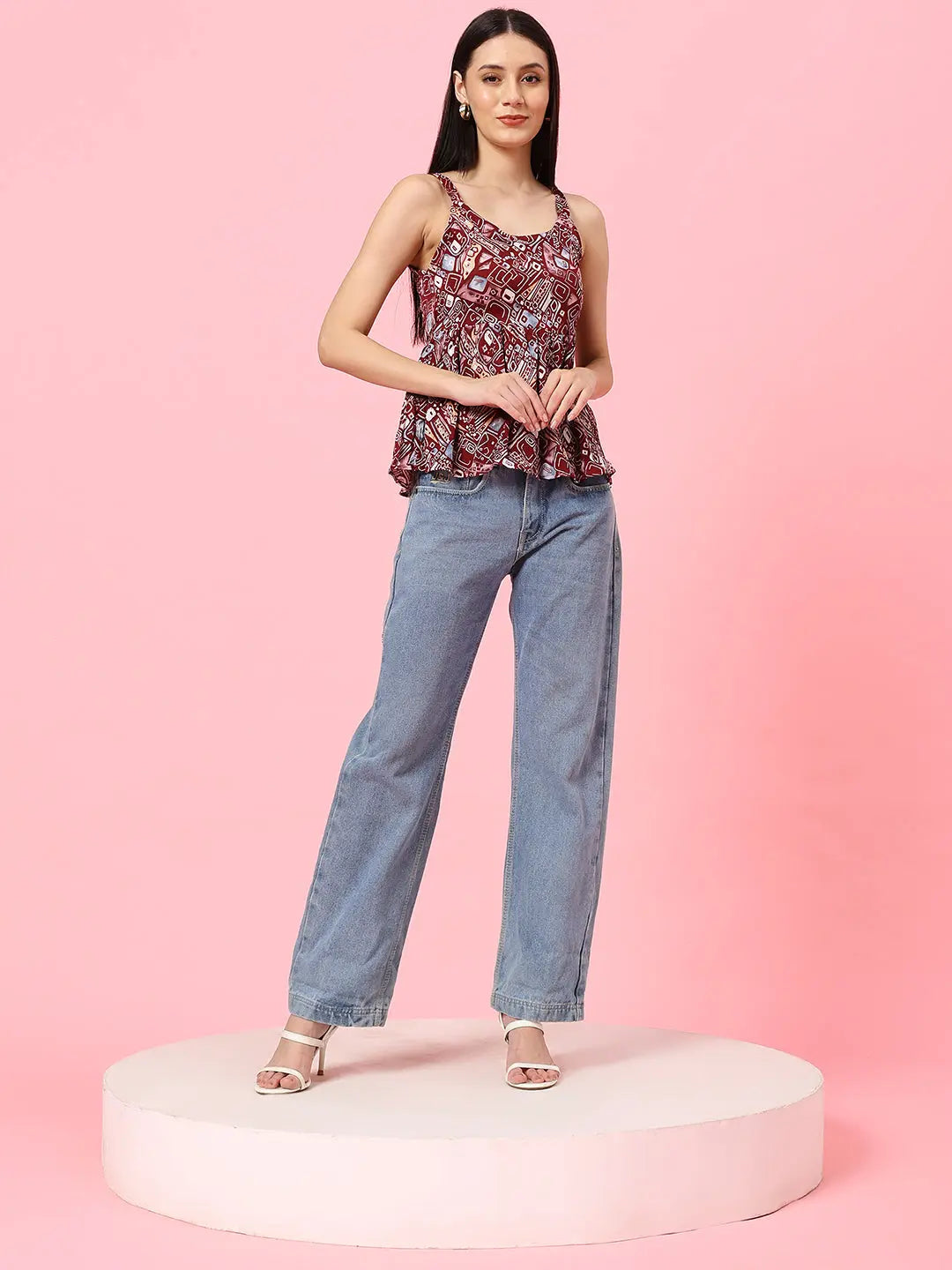 Istyle Can Maroon Sweetheart Neck Shoulder Straps Sleeveless Regular Fit Top Secondary image