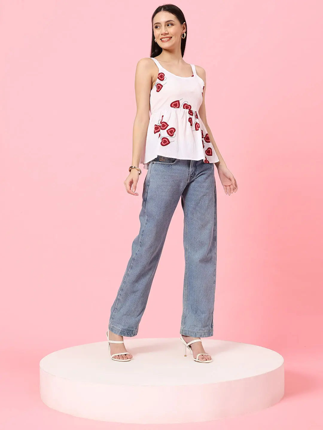 Istyle Can Sweetheart Neck White Shoulder Straps Sleeveless Regular Fit Top Secondary image