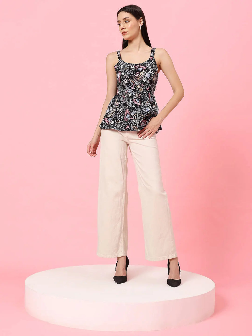 Istyle Can Black Sweetheart Neck Shoulder Straps Sleeveless Regular Fit Top Istyle Can