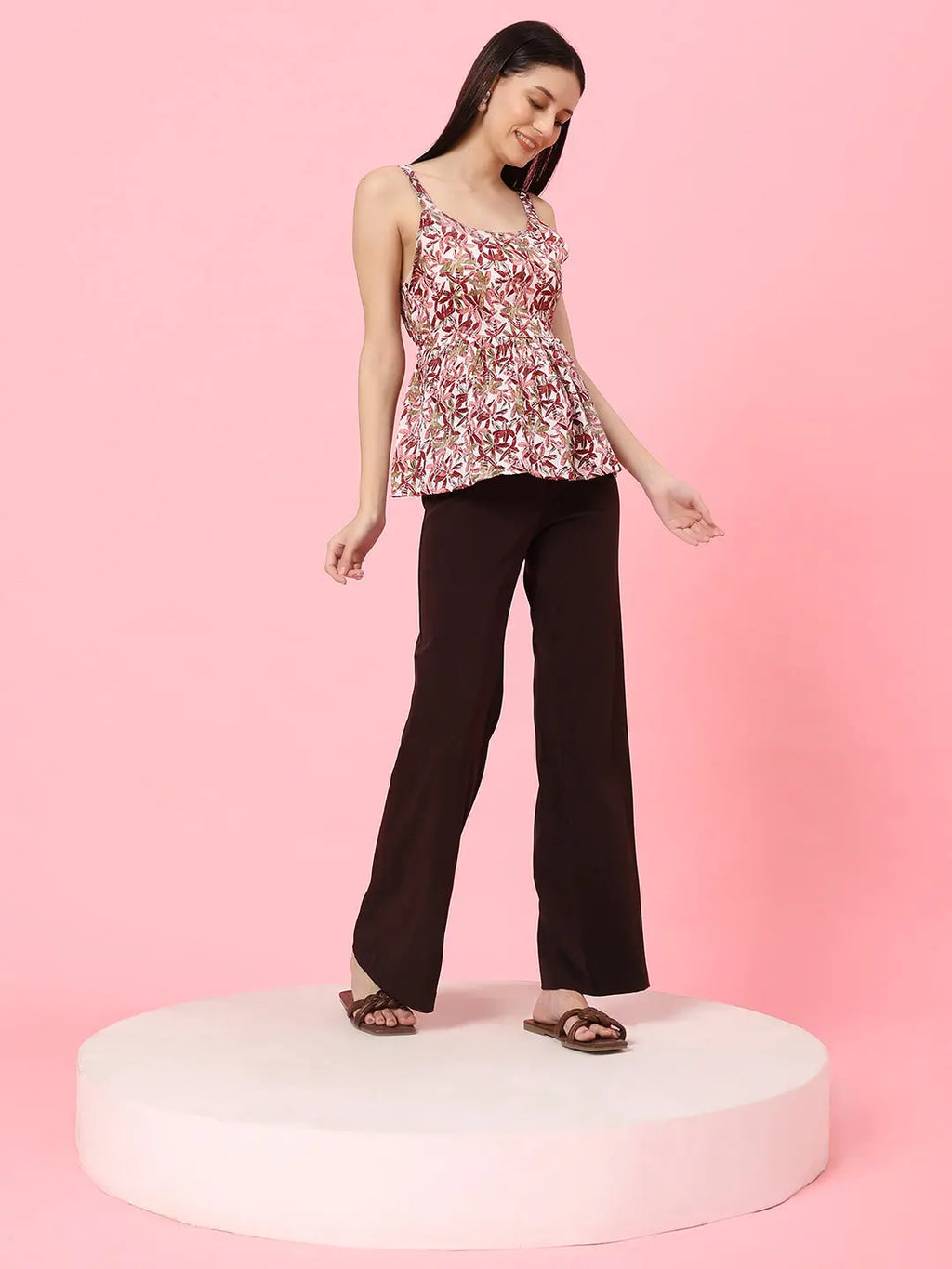 Istyle Can Maroon Sweetheart Neck Shoulder Straps Sleeveless Regular Fit Top Istyle Can