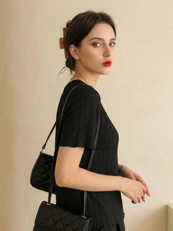 Black t-shirt