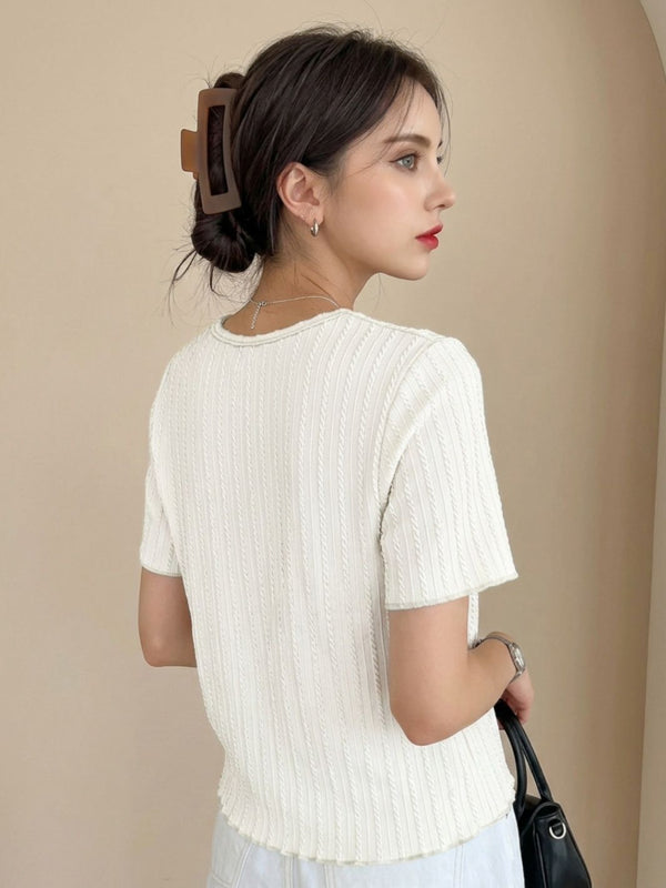 White t-shirt