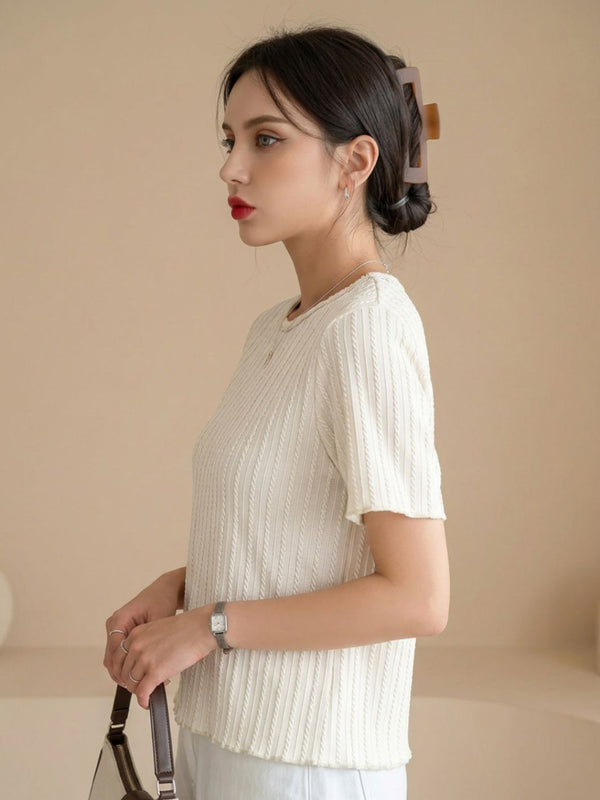 White t-shirt