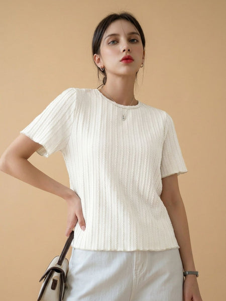 White t-shirt