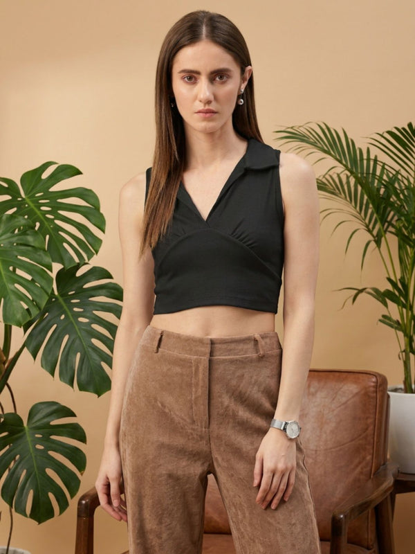 Black ribbed v-neck collar sleeveless crop top