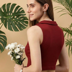 Maroon ribbed v-neck collar sleeveless crop top