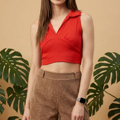 Red ribbed v-neck collar sleeveless crop top