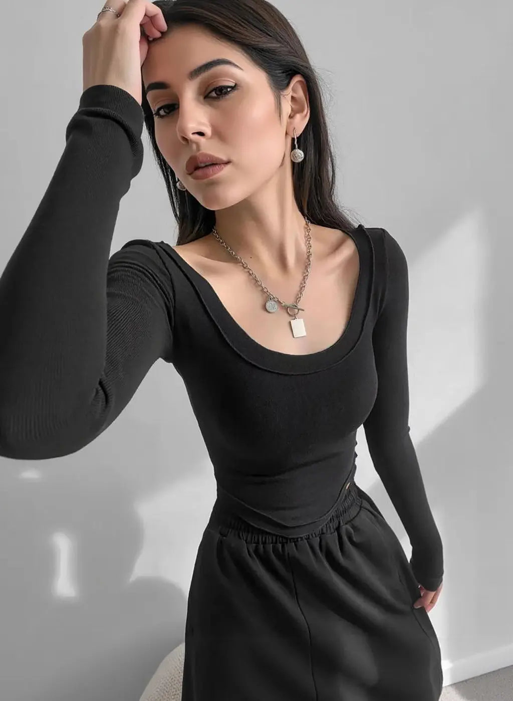 Istyle Can Black Women’s U-Neck Long Sleeve Slim Fit Crop Top My Store