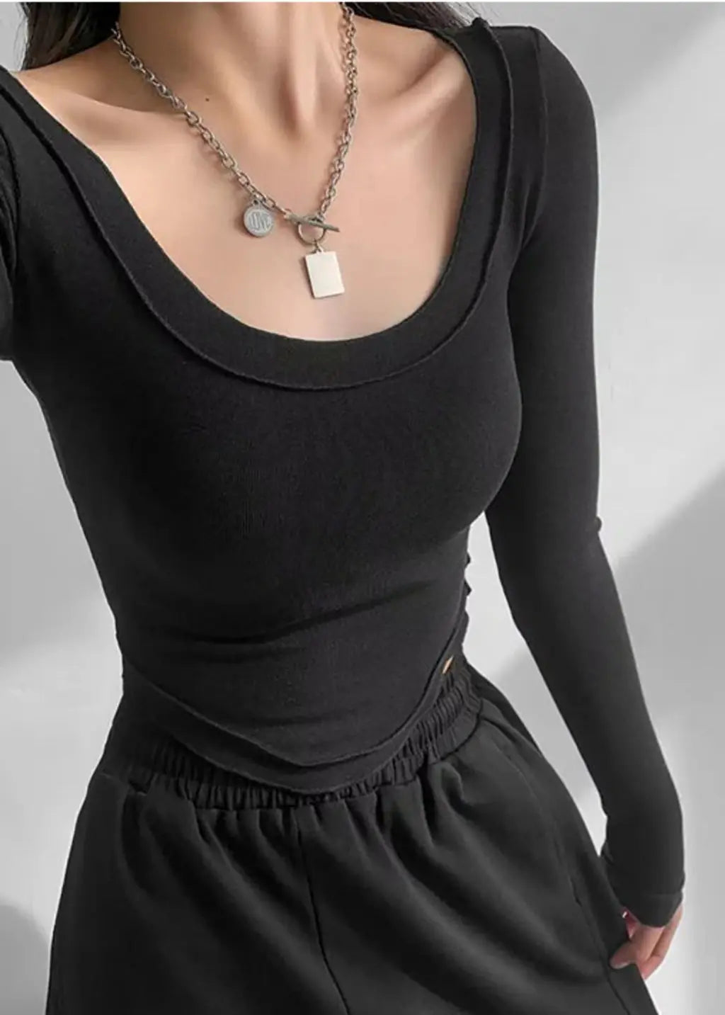 Istyle Can Black Women’s U-Neck Long Sleeve Slim Fit Crop Top My Store