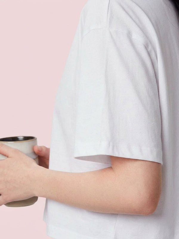 Istyle Can White Boxy Crop T-Shirt Model View