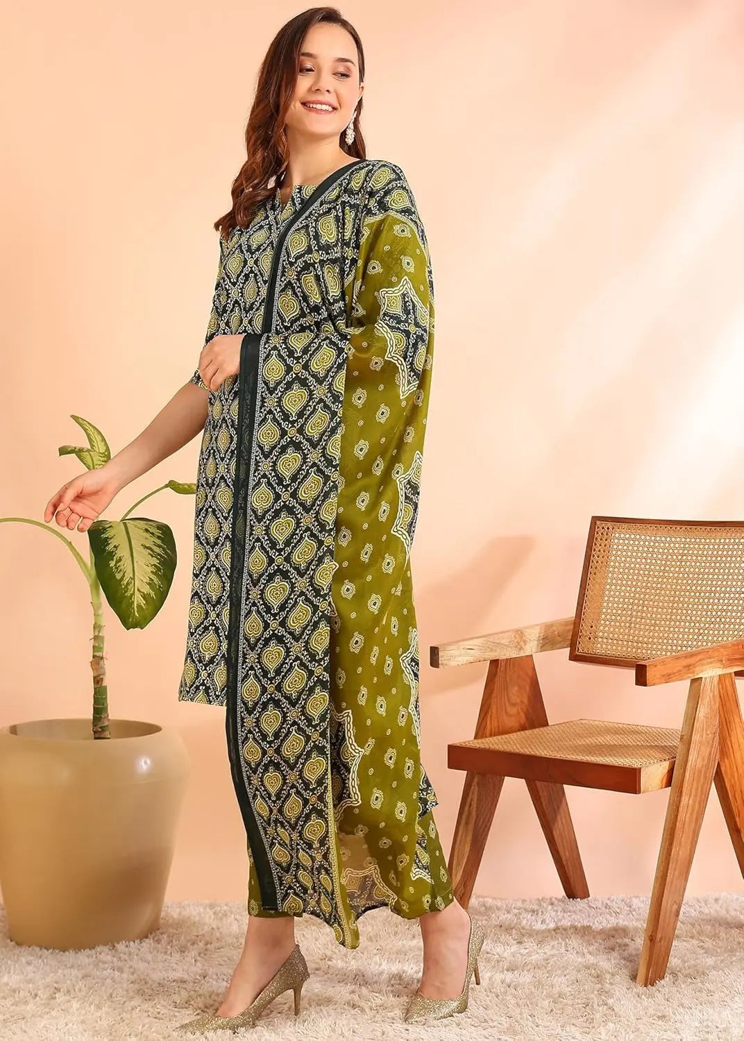 Istyle Can Olive Cotton Printed Kurta Pant Dupatta Set for Women Secondary image
