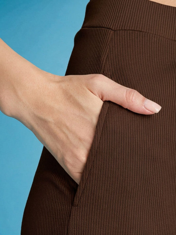 Istyle Can brown ribbed high-rise wide-leg trousers for women with pull-on elastic waist and side pockets