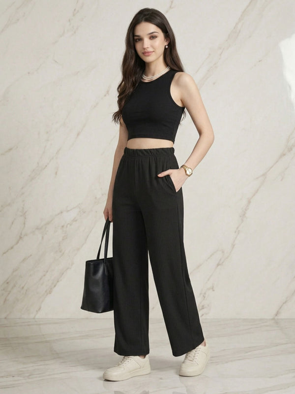Istyle Can black mid-rise straight fit trousers for women with elastic waist and side pockets