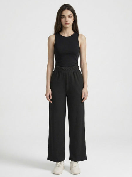 Istyle Can black mid-rise straight fit trousers for women with elastic waist and side pockets