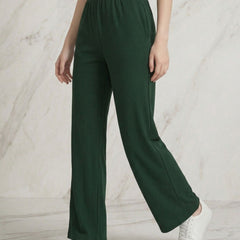 Istyle Can green mid-rise straight fit trousers for women with elastic waist and side pockets