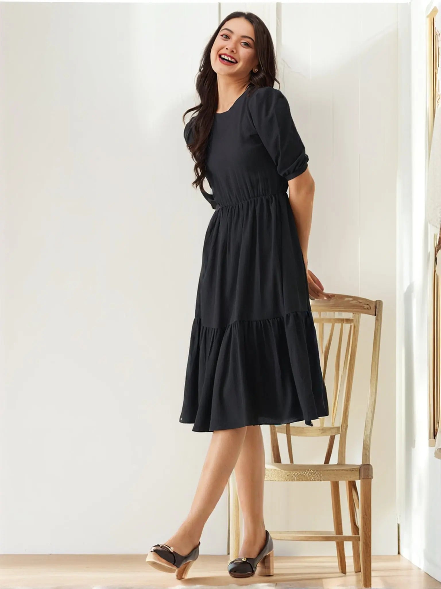 Istyle Can Black Solid Puff Sleeve Crepe Fit & Flare Midi Dress Istyle Can