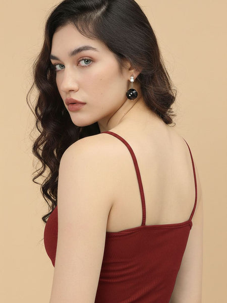 maroon top