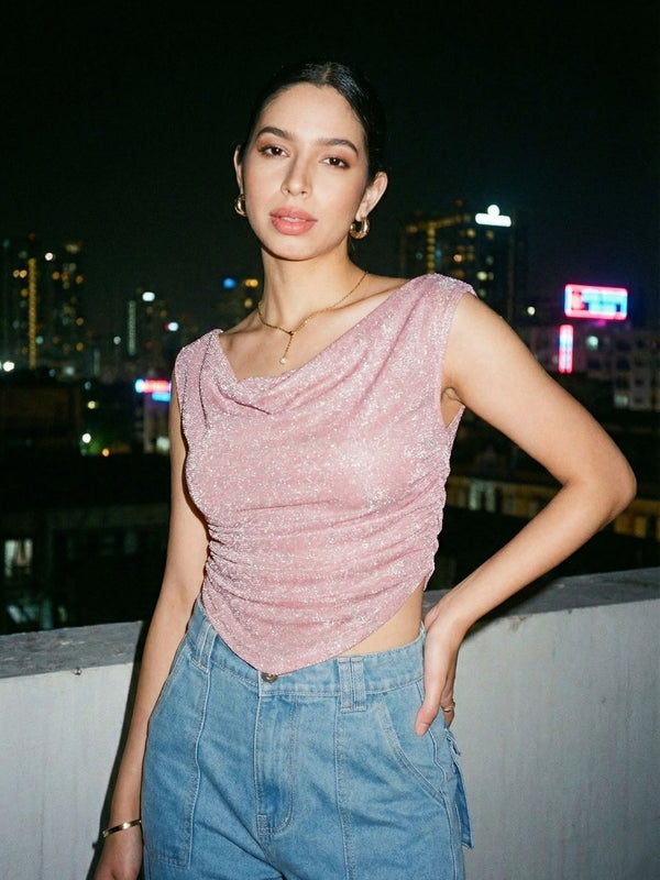 pink top