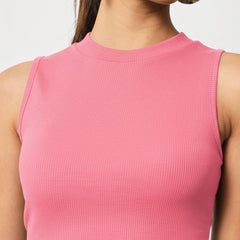 pink top