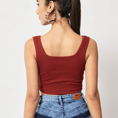 maroon top