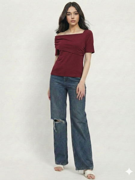 maroon top