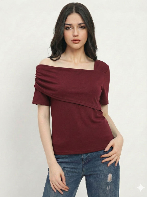 maroon top