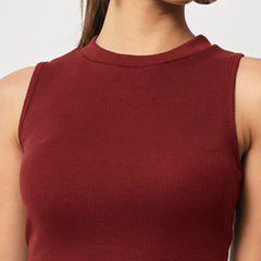 maroon top