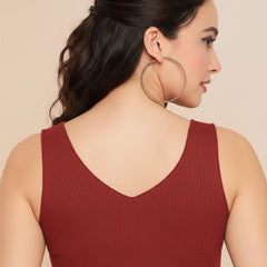 maroon top