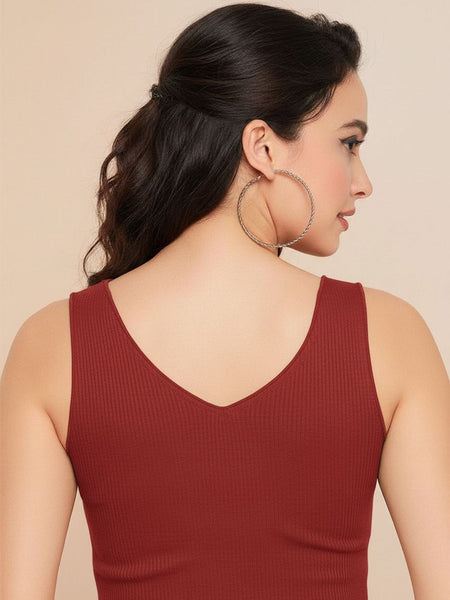 maroon top