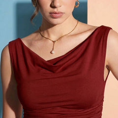 maroon top