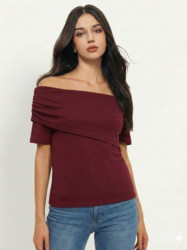 maroon top