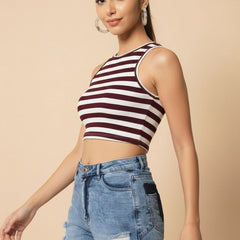 maroon top