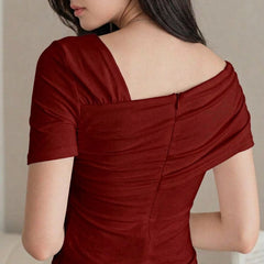 maroon top