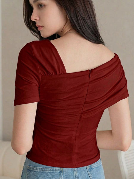 maroon top