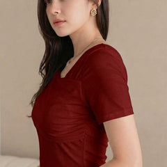maroon top