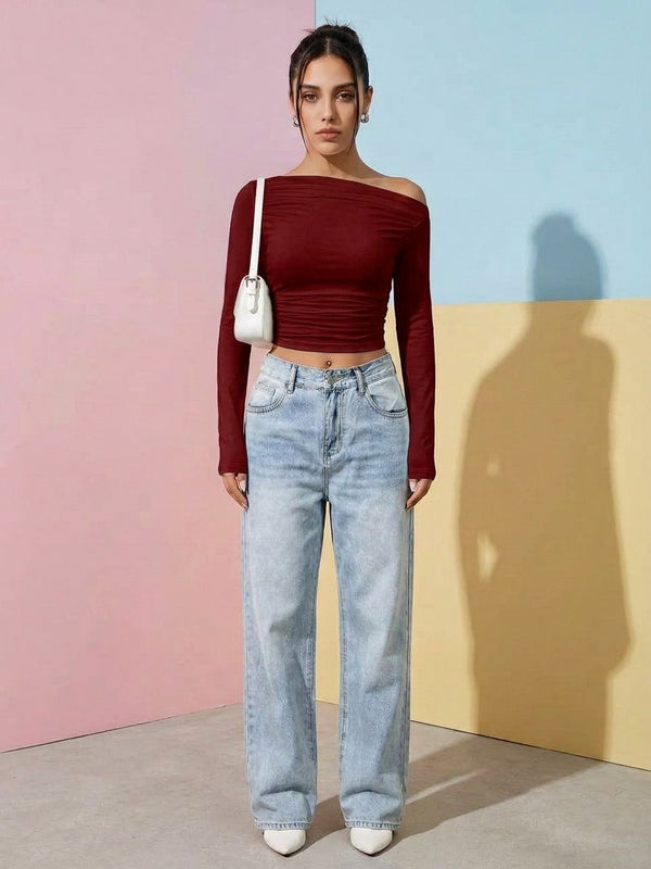 maroon top