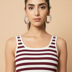 maroon top