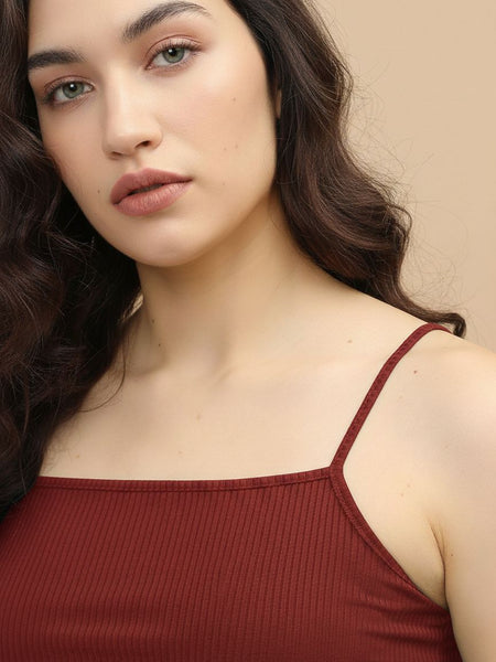 maroon top
